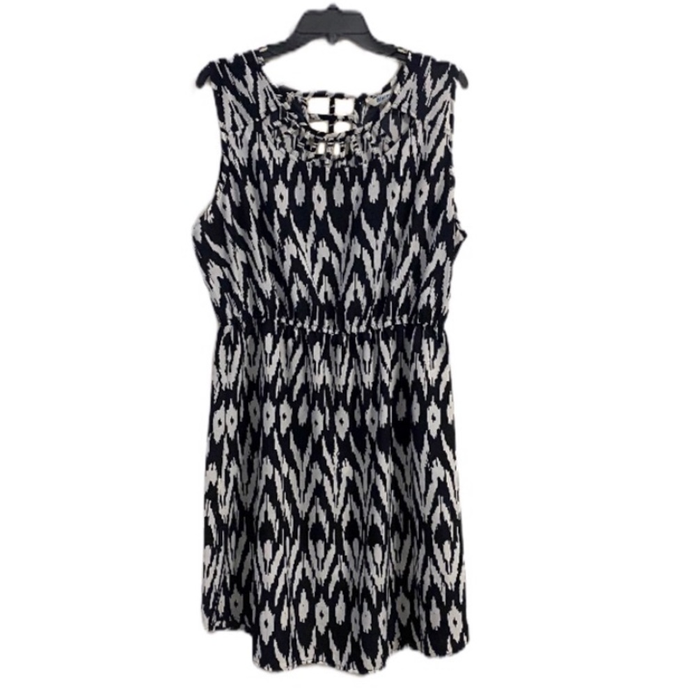 Bloom Black And White Patterned Women’s Dress 1X